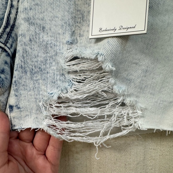 Judy Blue Light Wash Distressed Jean Shorts with Cherry Embroidery - Picture 5 of 7